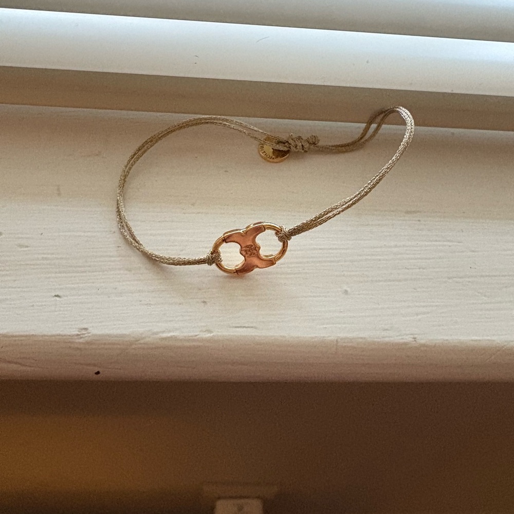 Tory Burch Elegant Gold-Tone Bracelet